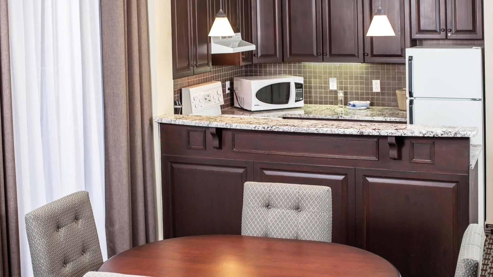 Holiday Inn Express & Suites Tremblant By Ihg Mont-Tremblant Ngoại thất bức ảnh