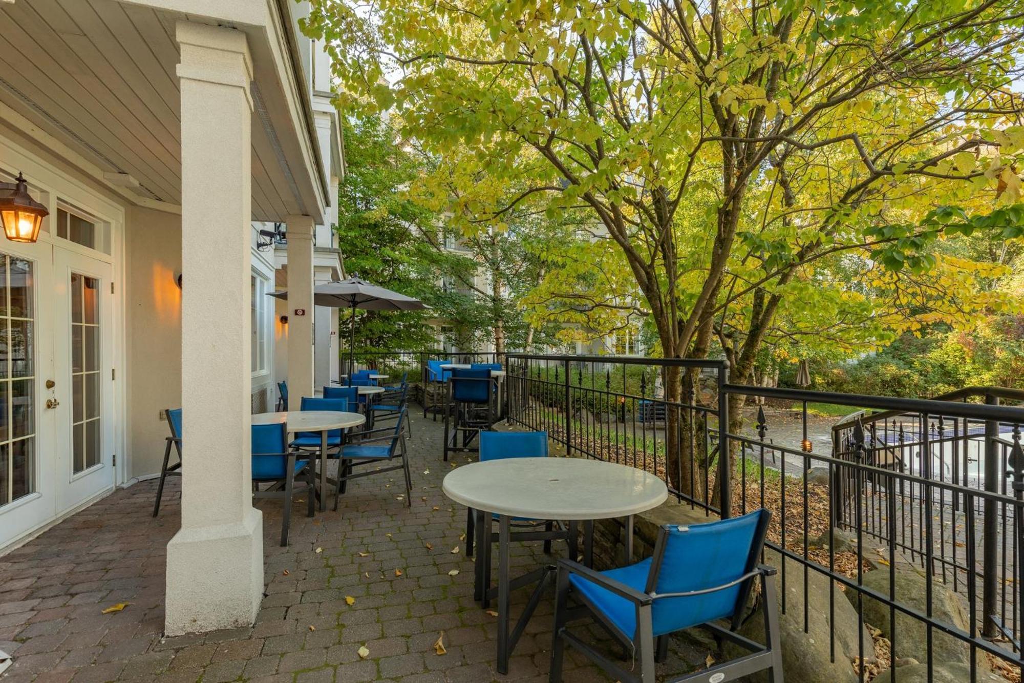 Holiday Inn Express & Suites Tremblant By Ihg Mont-Tremblant Ngoại thất bức ảnh